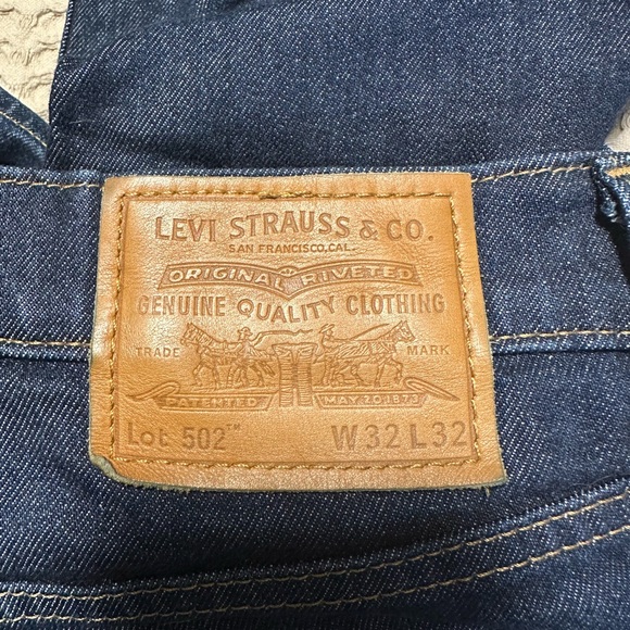 Levi’s 502 Preimum Jeans - Picture 3 of 3